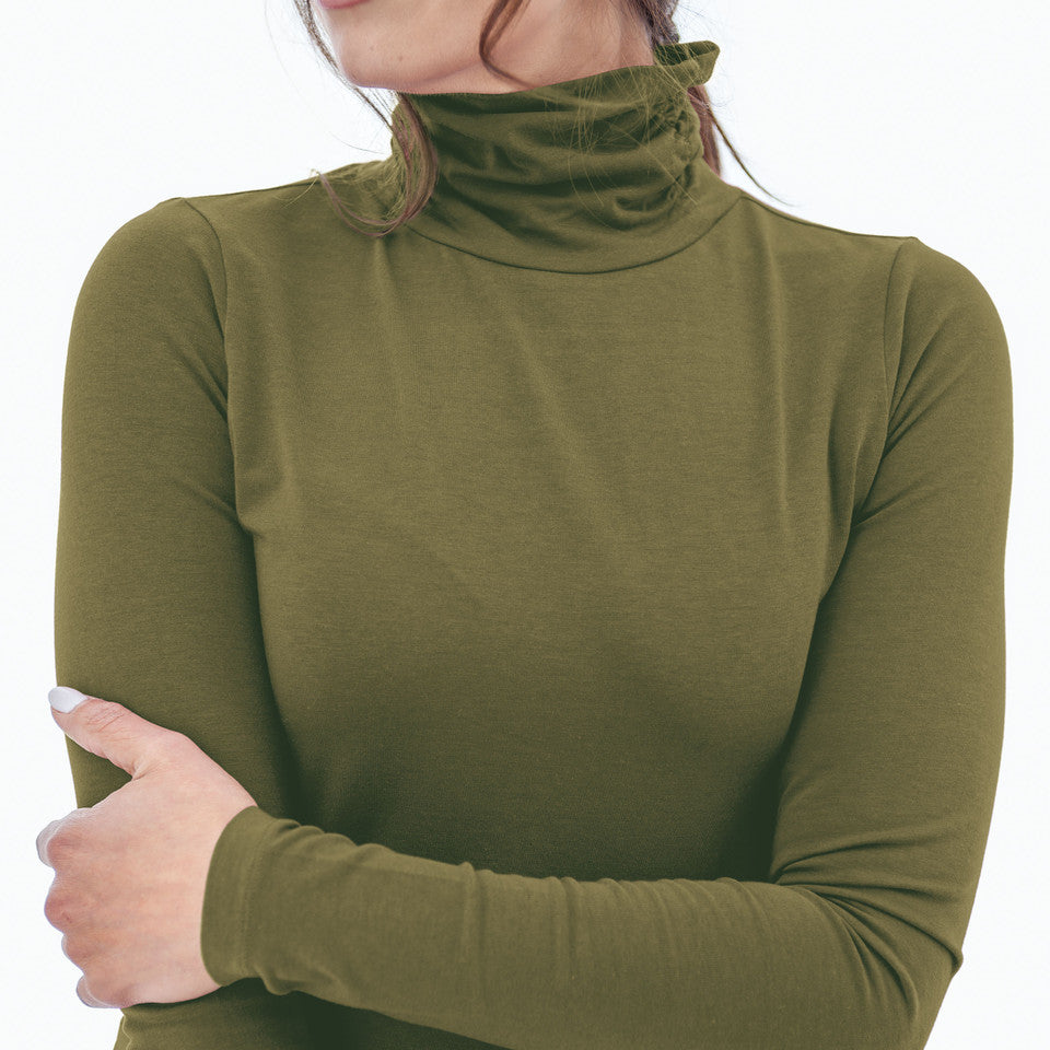 AVENTURA Eden Turtleneck