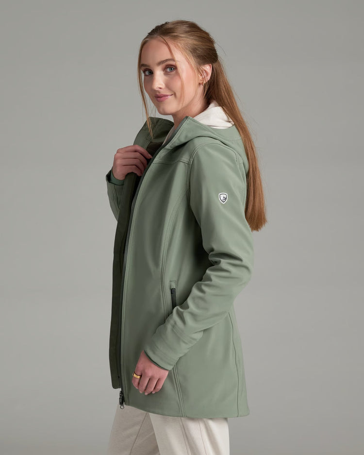 ESSENTIAL OUTWEAR