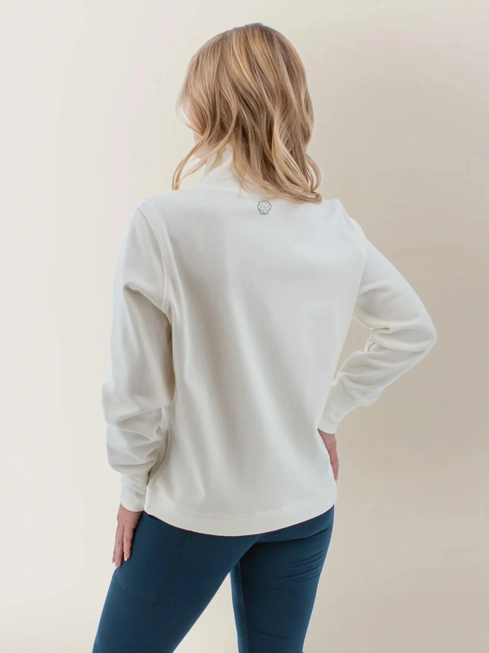 AVENTURA Dog-Walker Top
