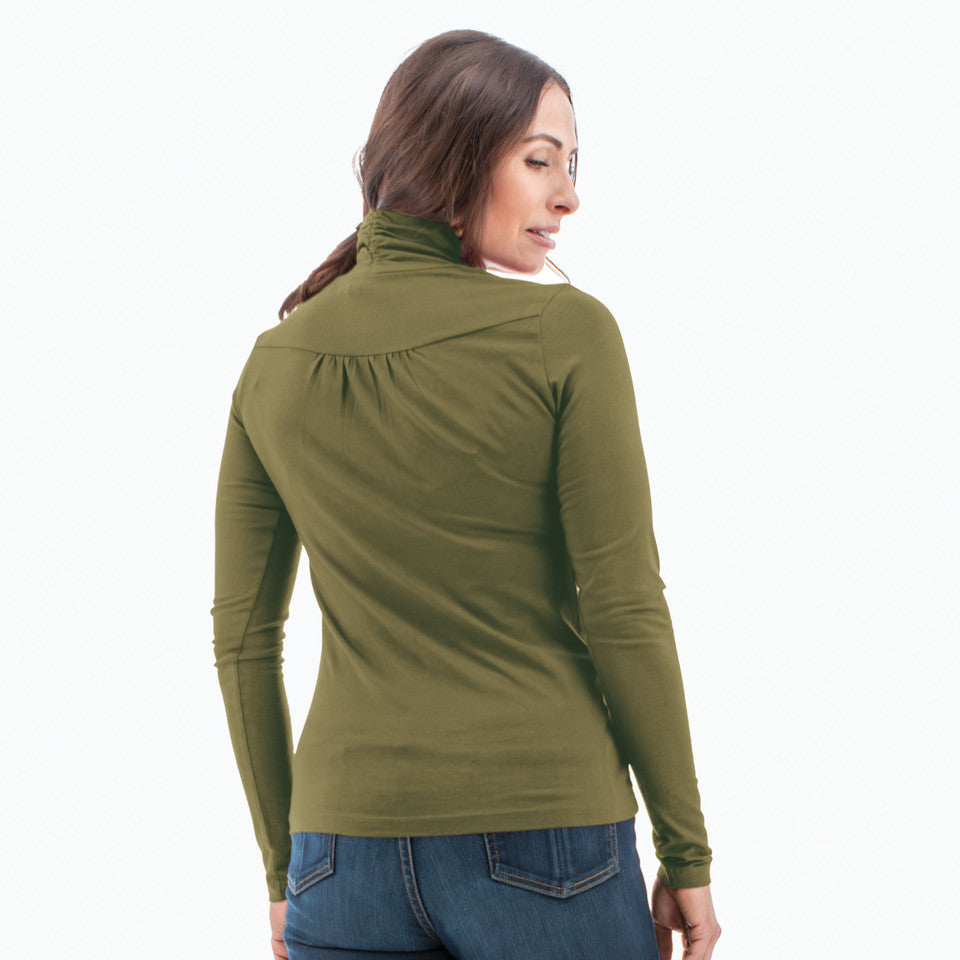 AVENTURA Eden Turtleneck