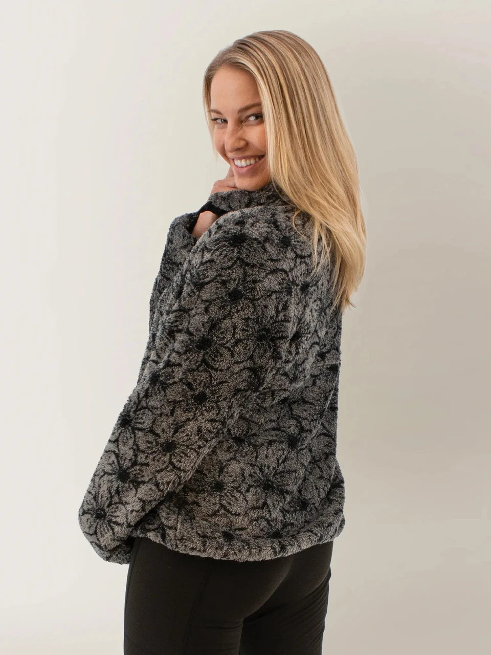 AVENTURA Wintertide Fleece Top