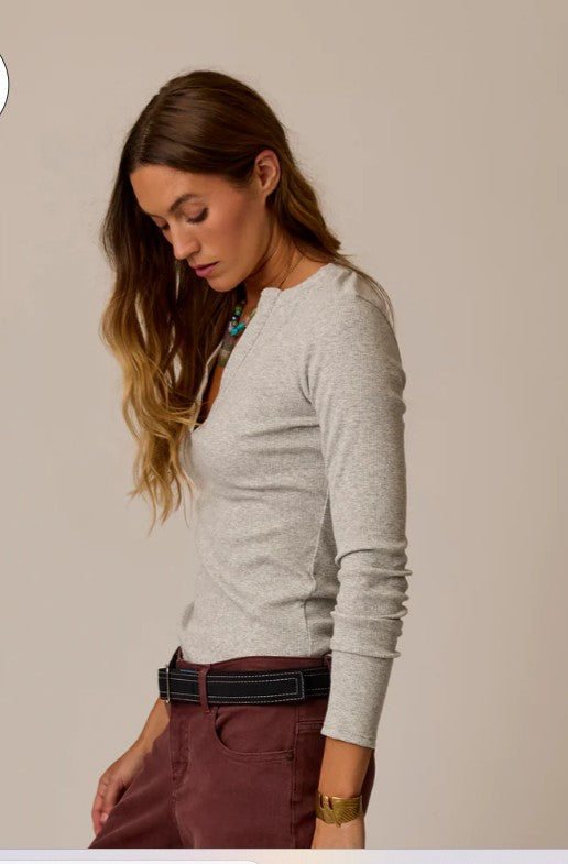 CARVE DESIGNS Ever Henley