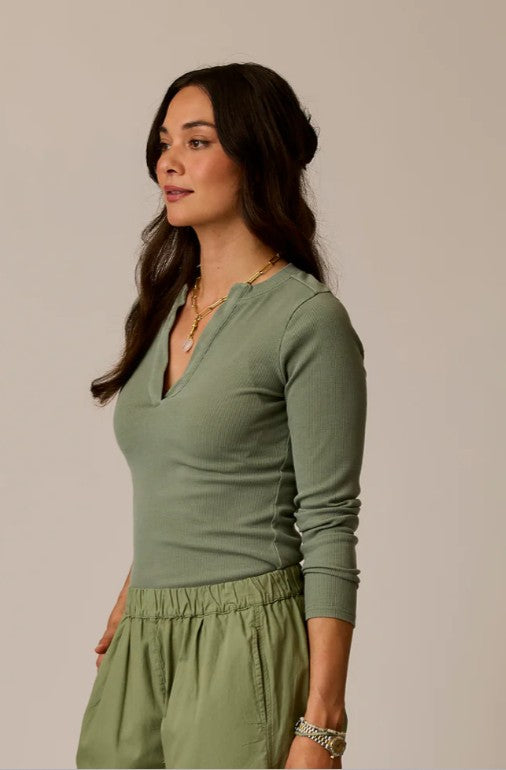 CARVE DESIGNS Ever Henley